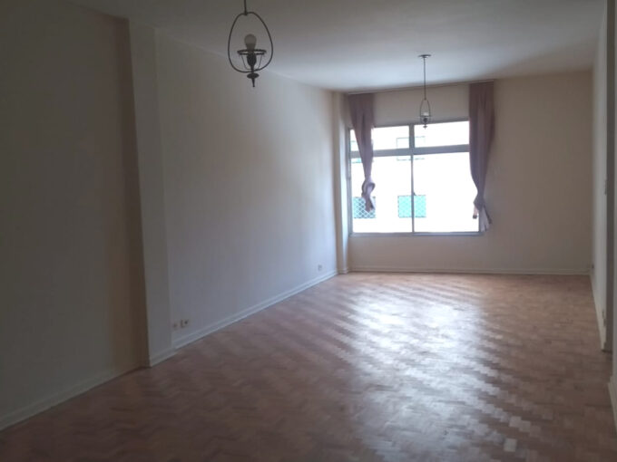 Vende-se Apartamento 02 dormitórios Bela Vista - Rua Sílvia