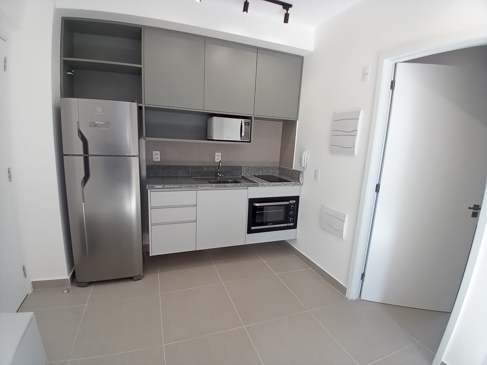 Aluga-se Apartamento 01 dormitório na Bela Vista com lazer