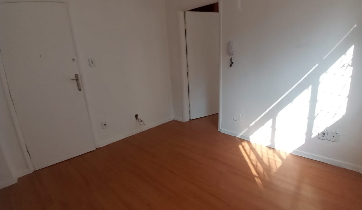 Vende-se apartamento de 01 dorm. na Bela Vista