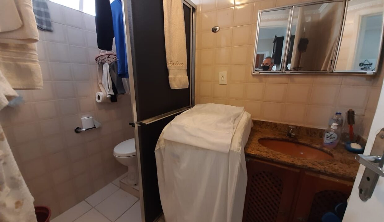 Vende-se Apartamento 02 dorm. na Aclimação