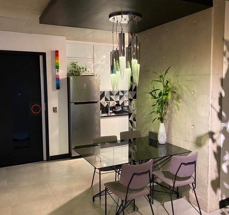 Vende apto com 02 dorm. com lazer e vaga na Bela Vista